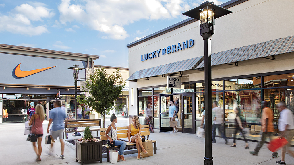 Outlets of Des Moines Announces Opening of  Factory - Visit Altoona